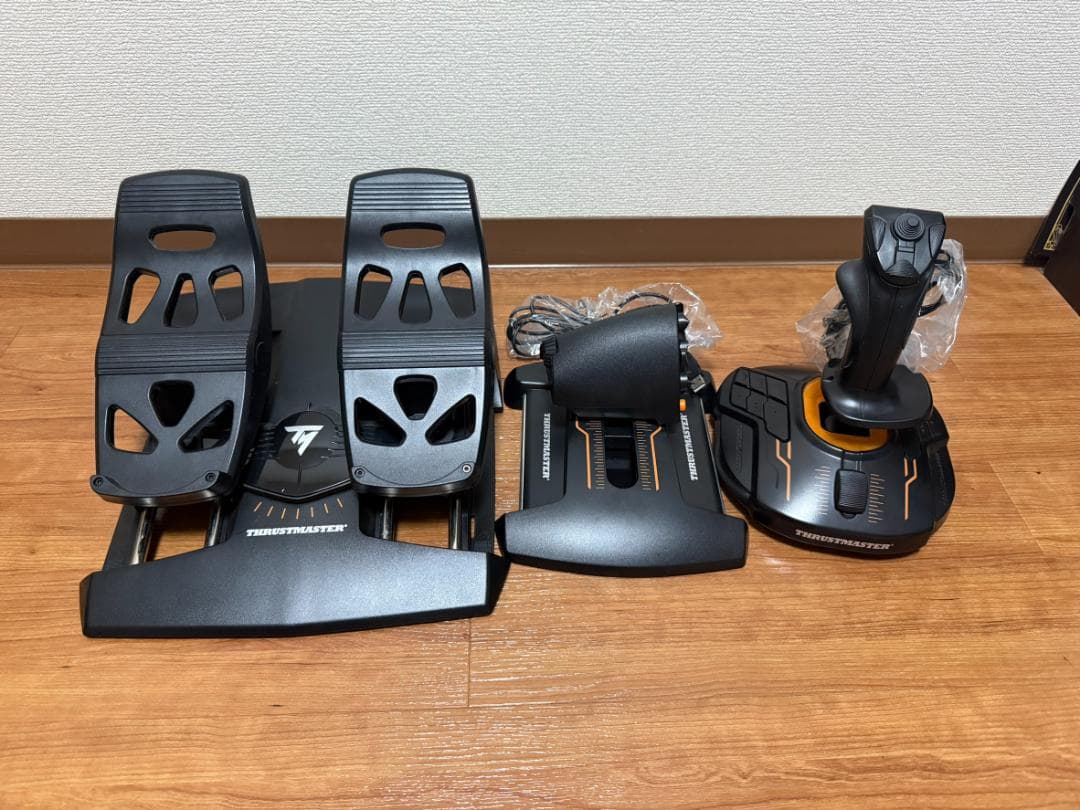 Thrustmaster スラストマスター フライトスティック T.16000M
