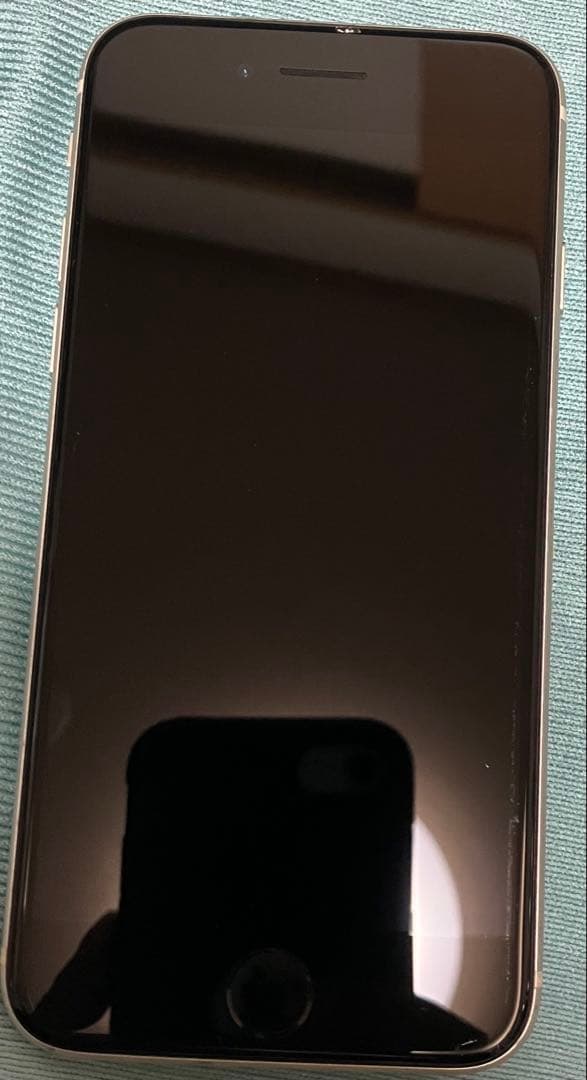 iPhone SE3 64GB スターライト
