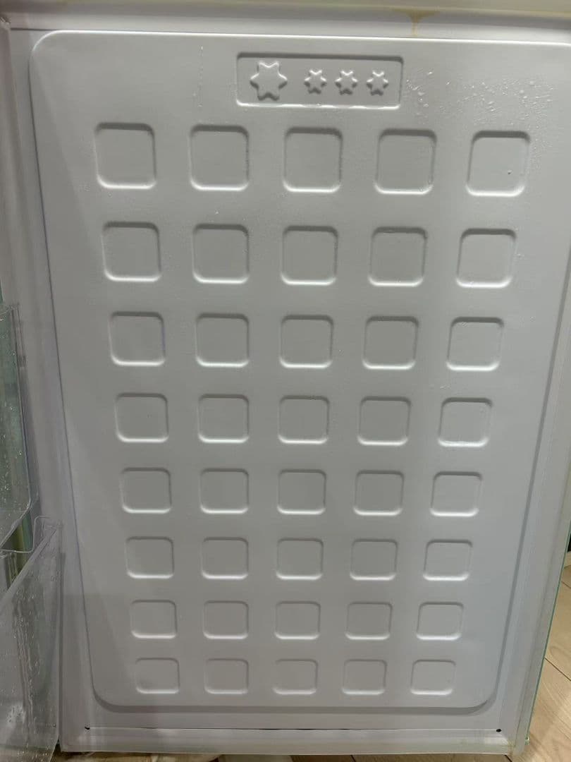 2020年製　レトロデザイン　冷蔵庫　単身用　130L 小型　一人暮らし