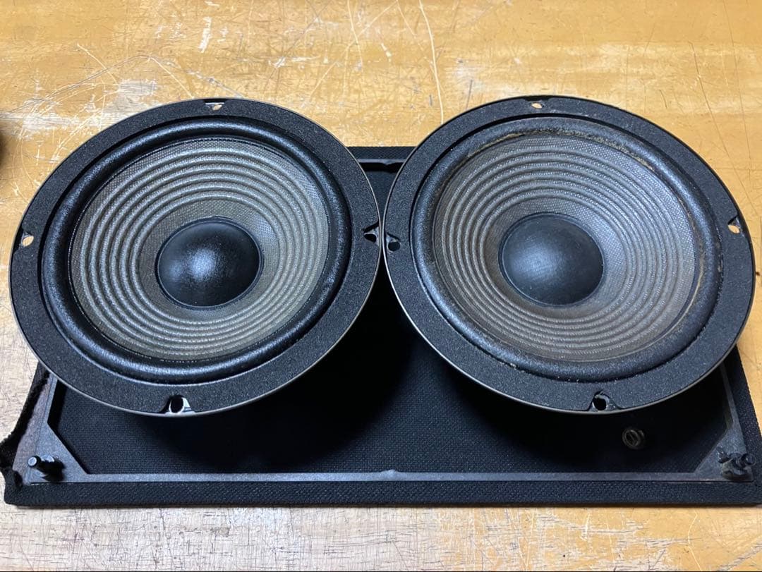 JBL J-216Pro (ジェー ビー エル プロ)