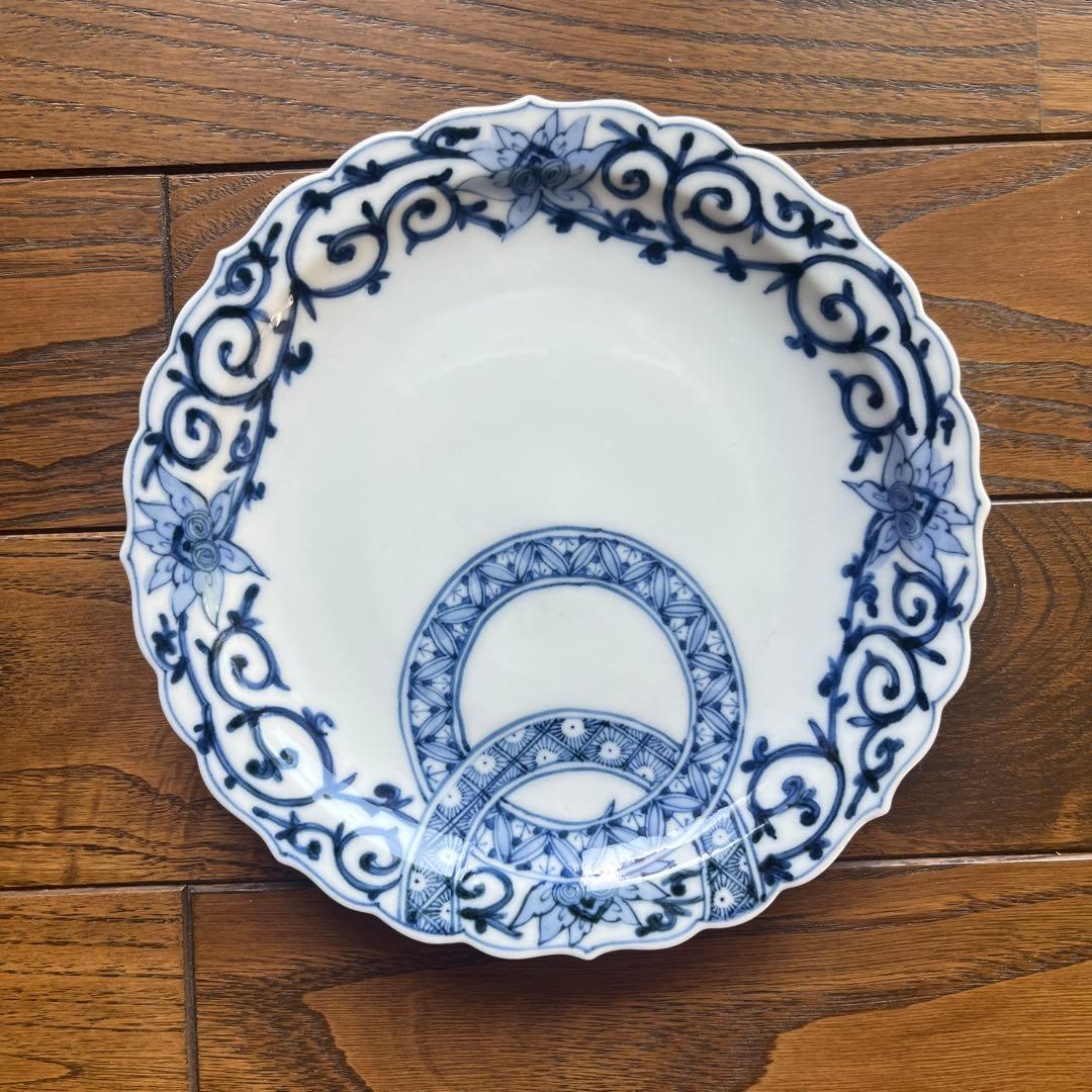 【宮内庁御用窯】5.5号皿揃 双輪文牡丹唐草 /山本長左 （木箱入り）5枚揃い