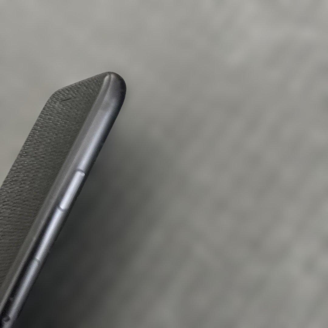 Apple iPhone SE 64GB SIMフリー