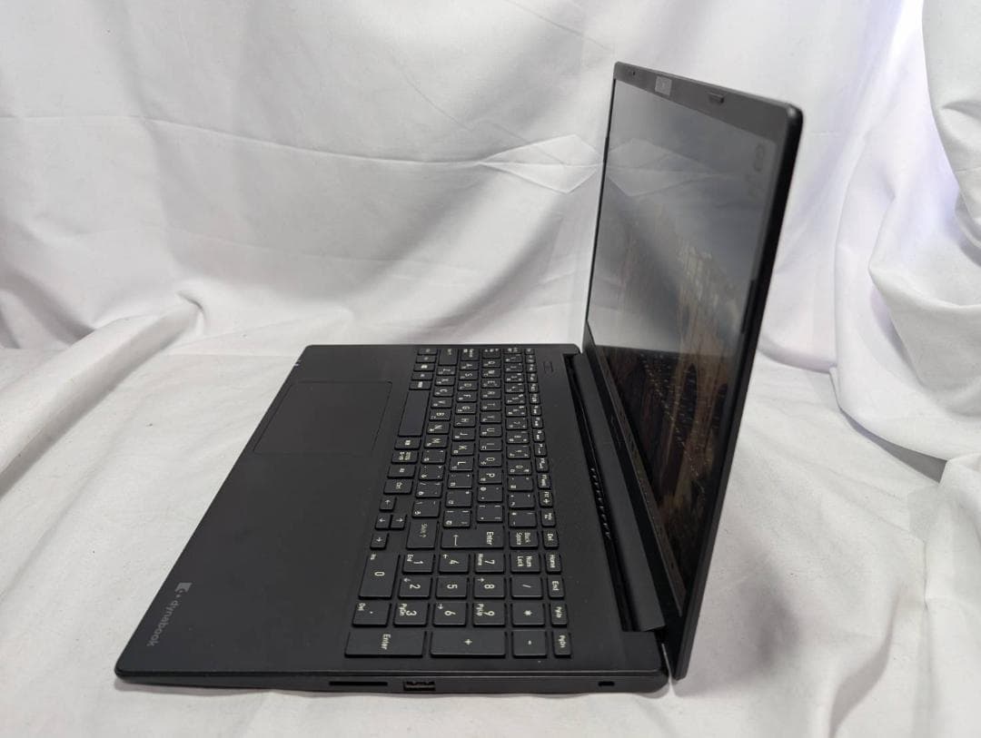 ☆最新Win11☆ dynabook PZ55/MB 第10世代i7 高速SSD