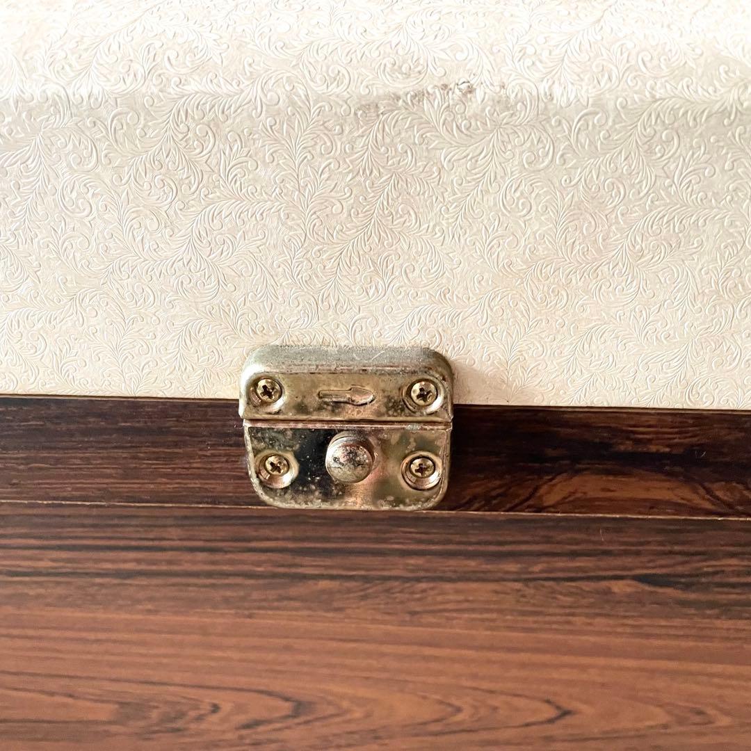 ◆昭和レトロ 収納付きスツール 小型椅子 木材 革張り ペイズリー柄 ゴールド①