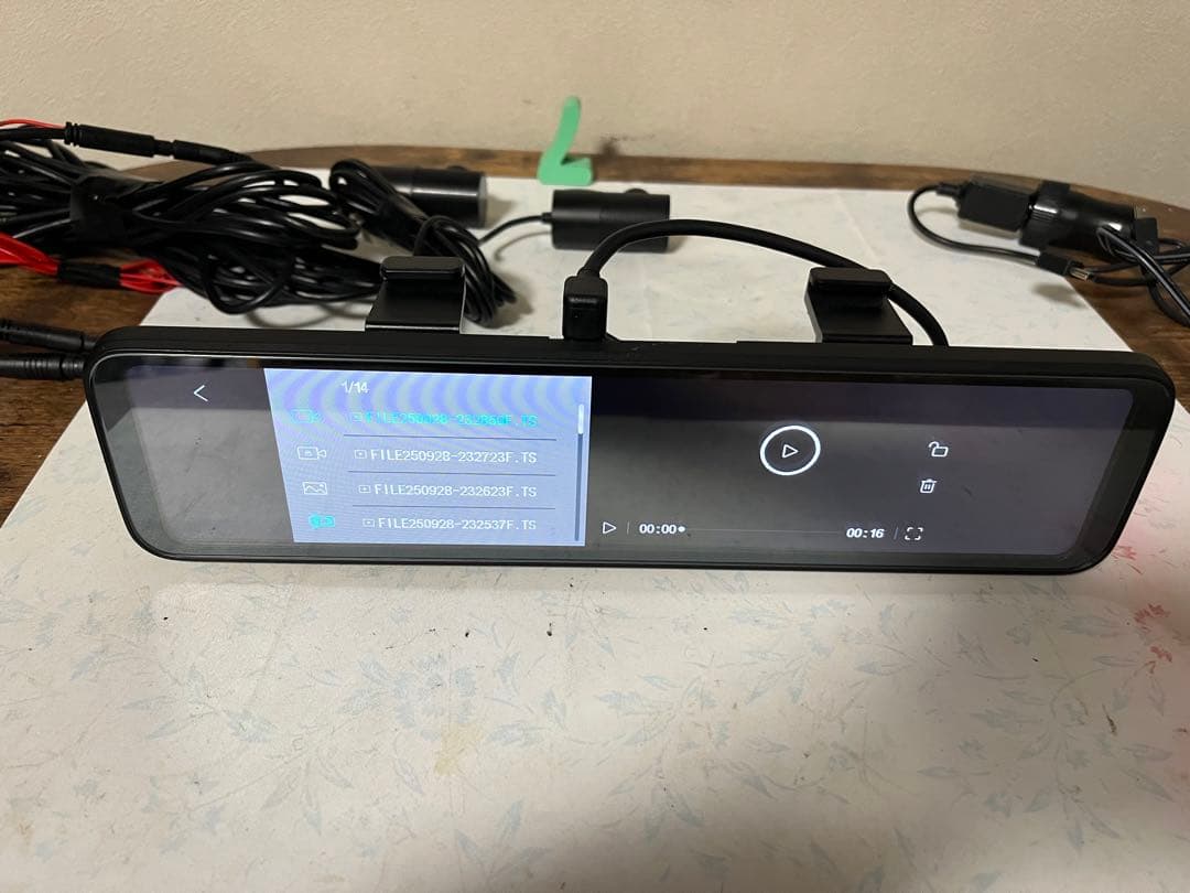 DMDR-32 前後ミラードラレコ 32GB SDメモリーカード付き