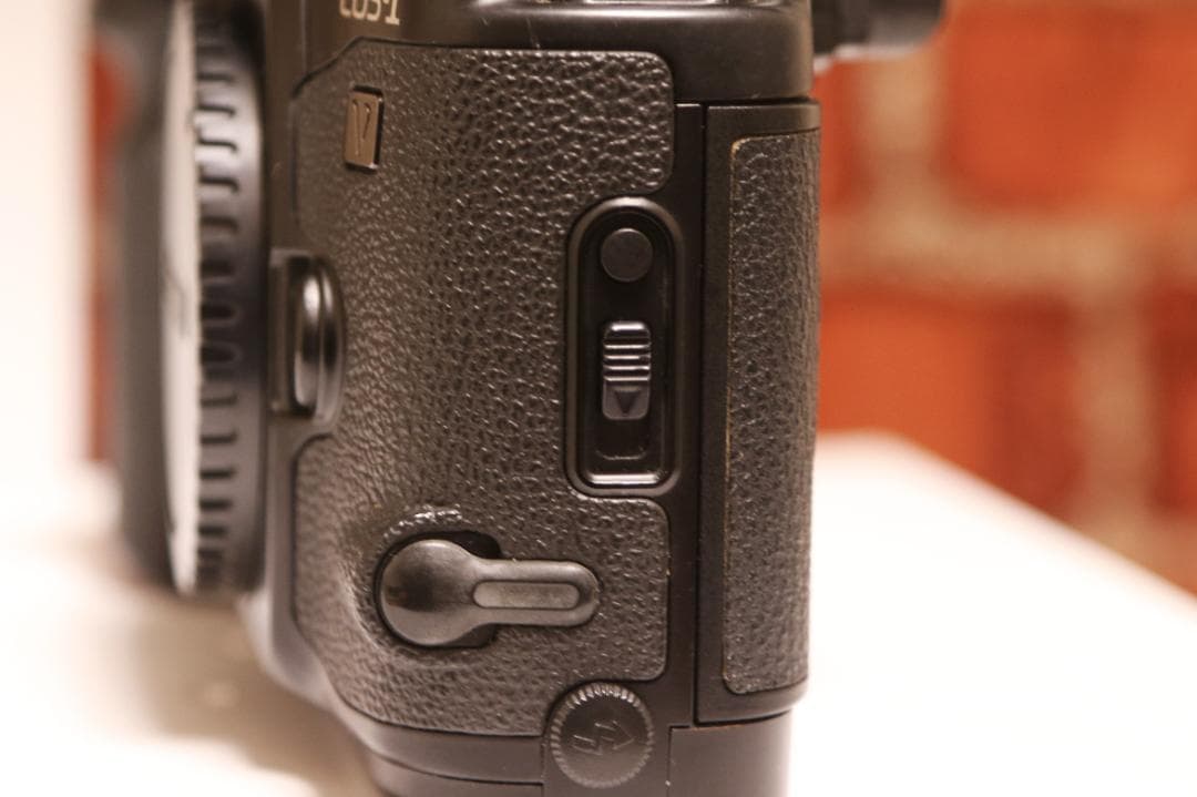 ジャンク品　Canon EOS-1V ボディのみ｜美品｜フィルムカメラ