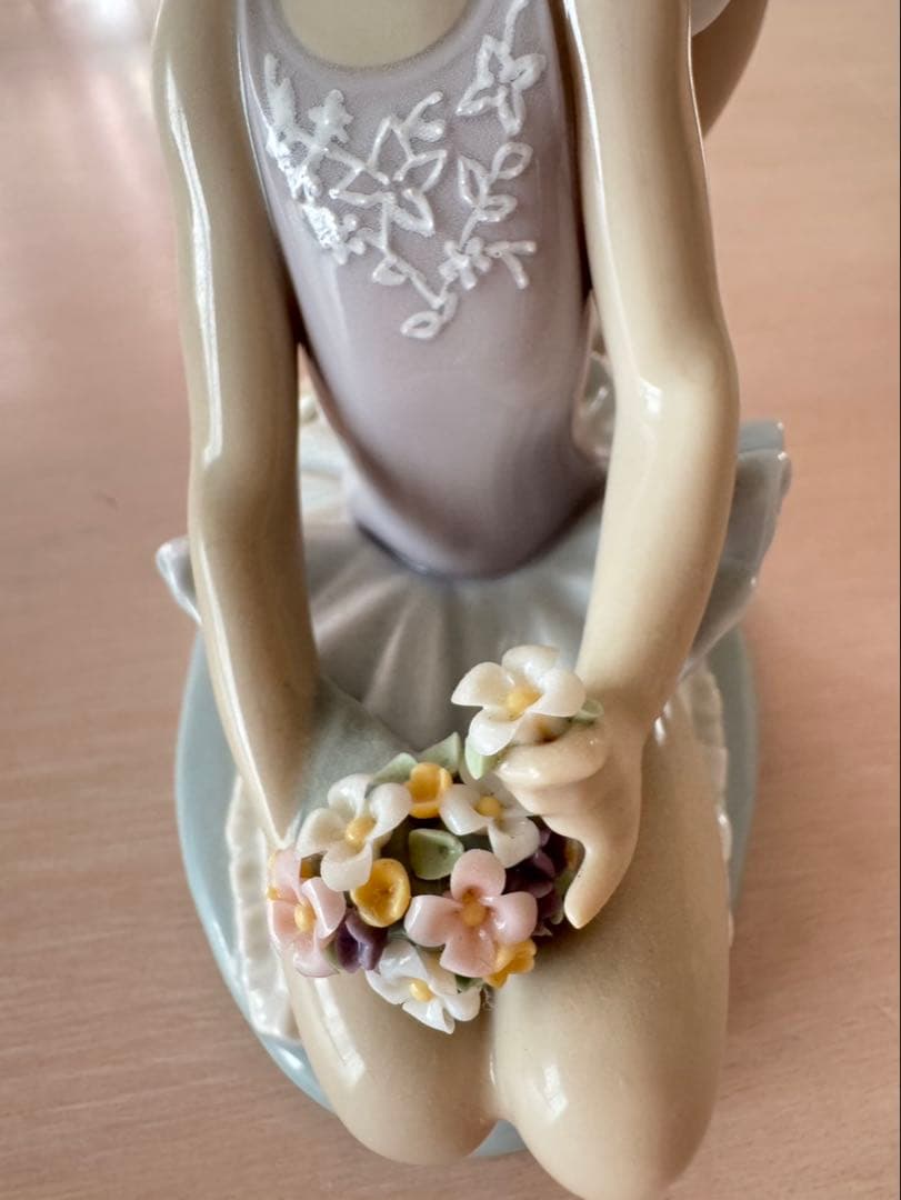 LLADRO リヤドロ　初めてのバレエ　05714