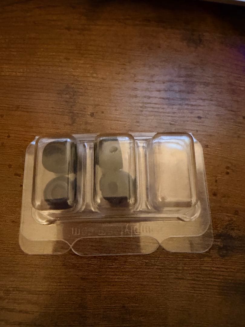 Anker ワイヤレスイヤホン 青 交換用イヤーチップ付き