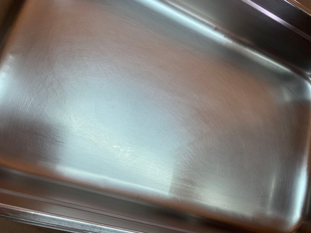 GN1/1ハンドル付きホテルパン6枚　蓋1枚