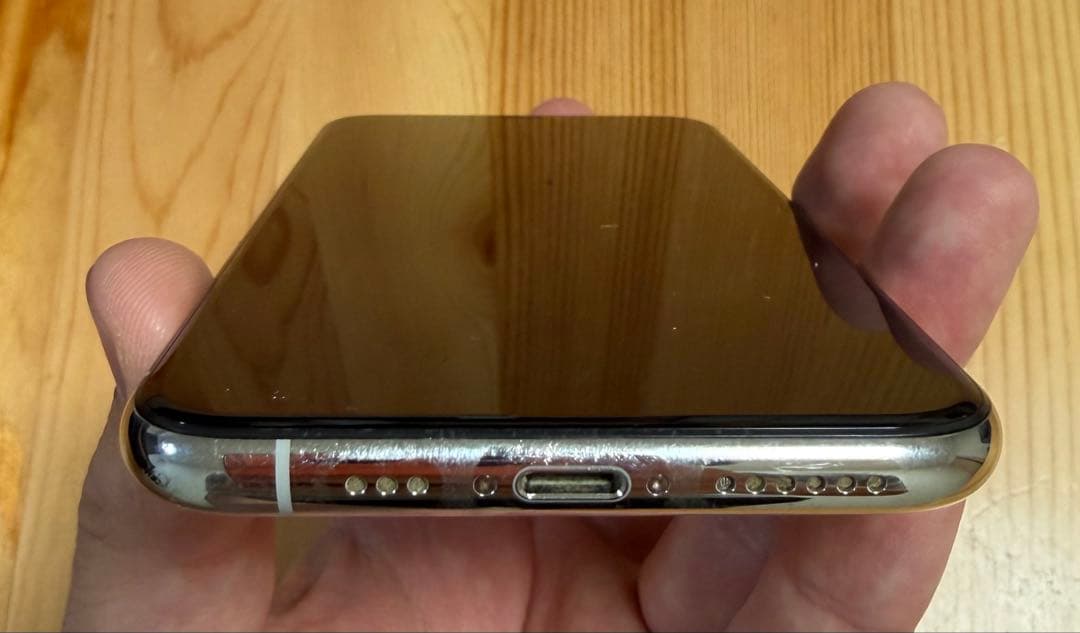 Apple iPhone 11 Pro 256GB SIMフリー ケーブル付