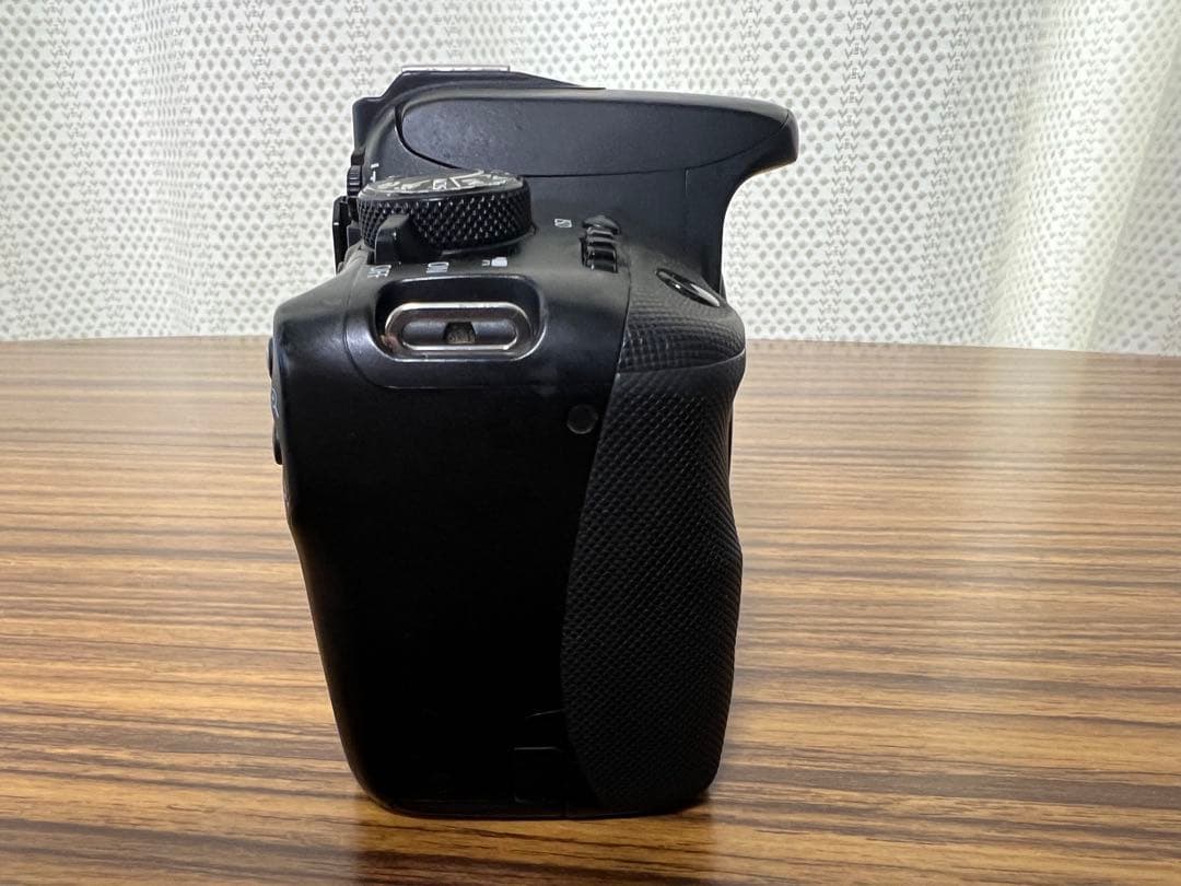 Canon EOS Kiss X7 デジタル一眼レフカメラ　キャノン　ジャンク