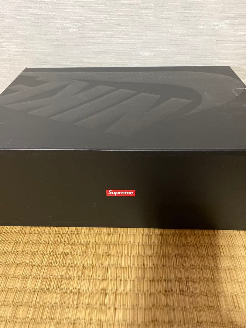 Nike Supreme Air More Uptempo レッド