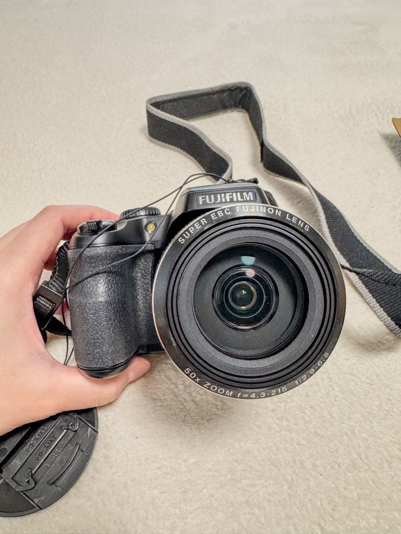 FINEPIX S9400W デジタルカメラ 本体