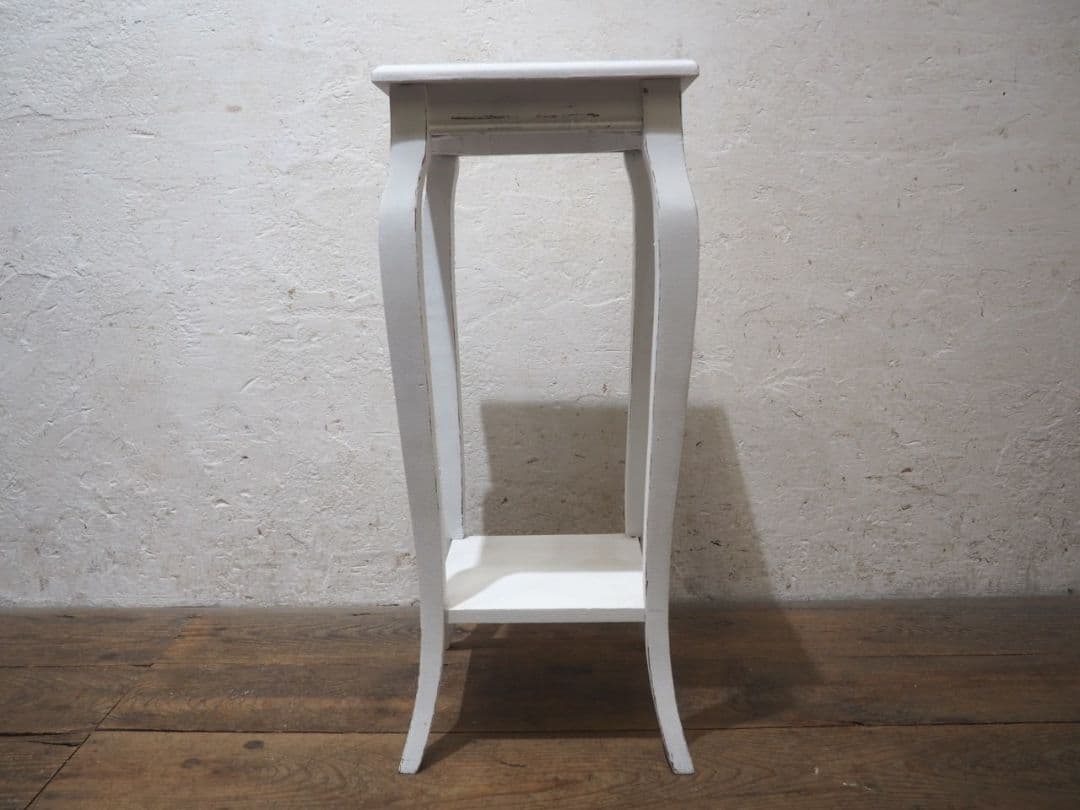 1242 白ペンキの陳列台　花台　展示台　テーブルリメイク　レトロ　ビンテージ