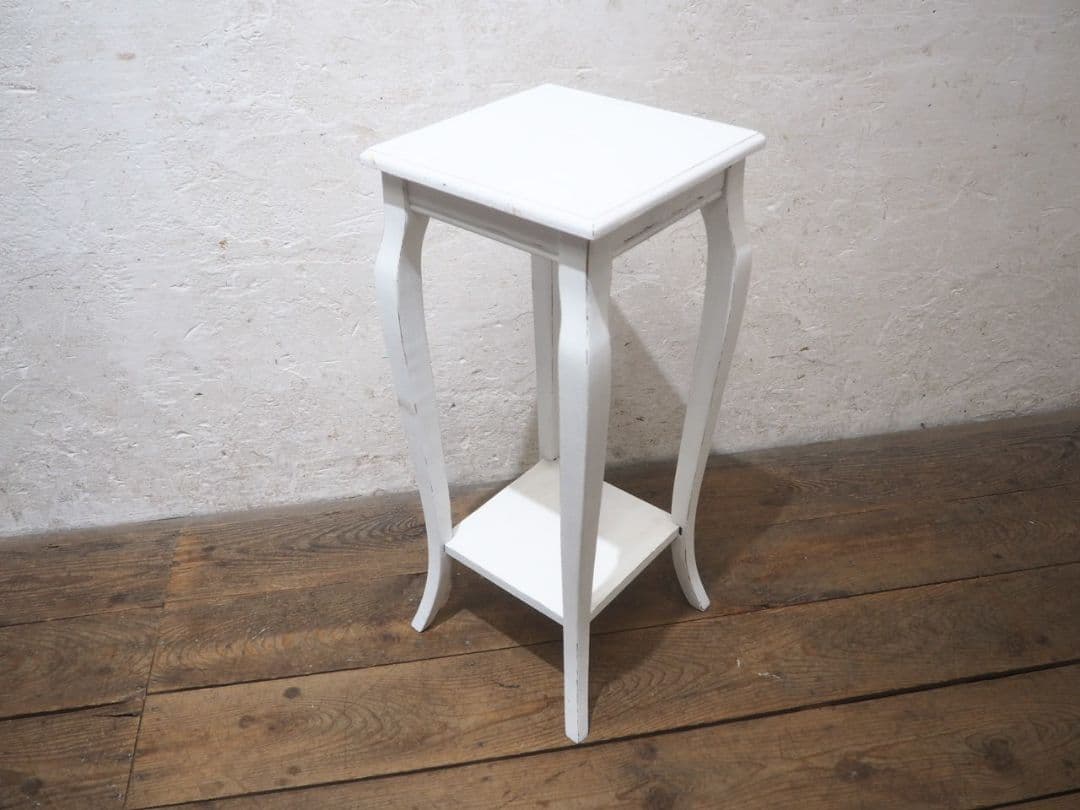 1242 白ペンキの陳列台　花台　展示台　テーブルリメイク　レトロ　ビンテージ