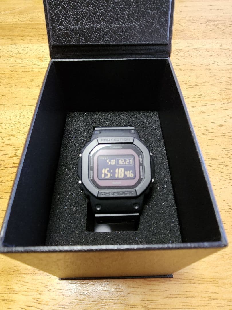 美品 国内正規品 CASIO G-SHOCK　GW-B5600BC-1BJF