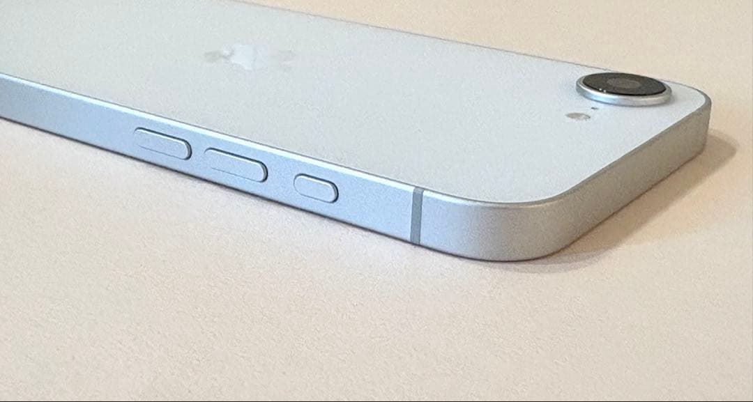 ア*)様 ※中古※ iPhone16e 128GB ホワイト本体　新品同様