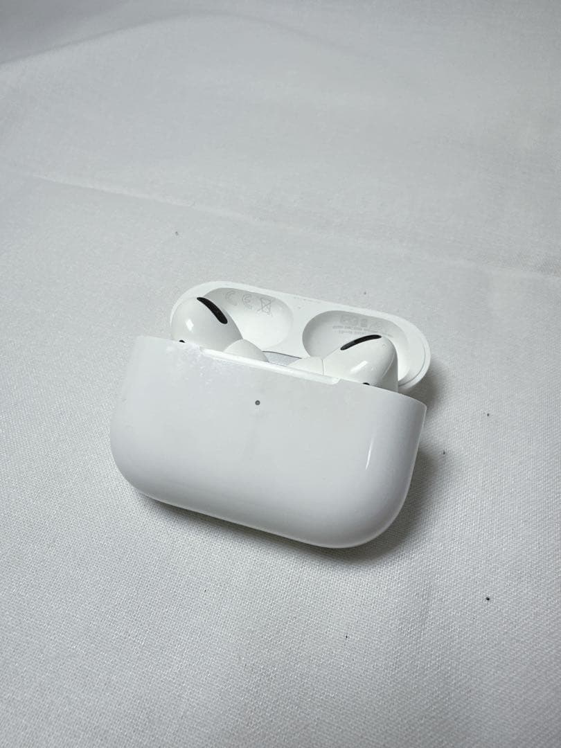 【完動品】アップル　AirPodsプロ第2世代　ブリーフィングケースおまけ