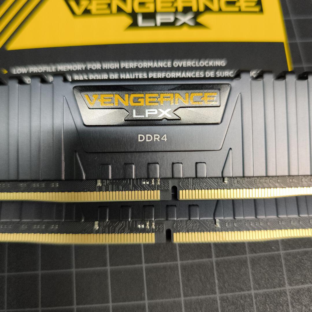 メモリー Corsair Vengeance LPX DDR4 32GB 3200MHz