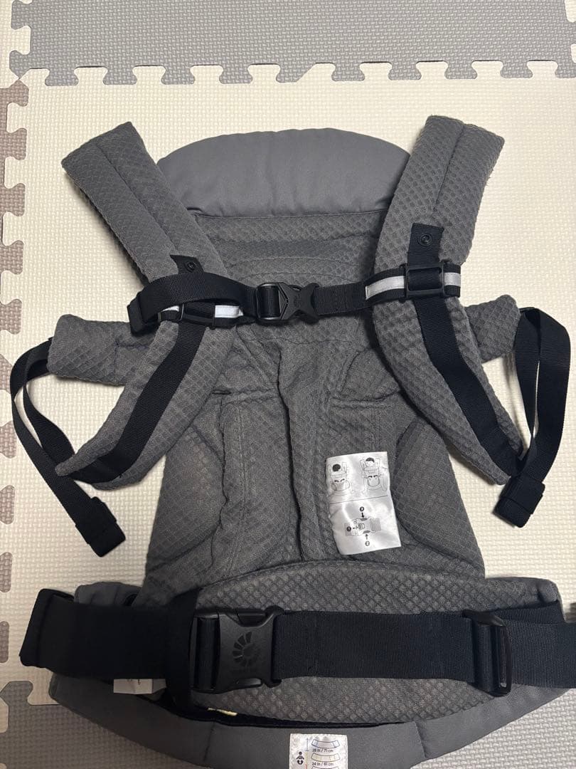 【美品】エルゴ オムニブリーズ 抱っこ紐・おんぶ紐 グレー