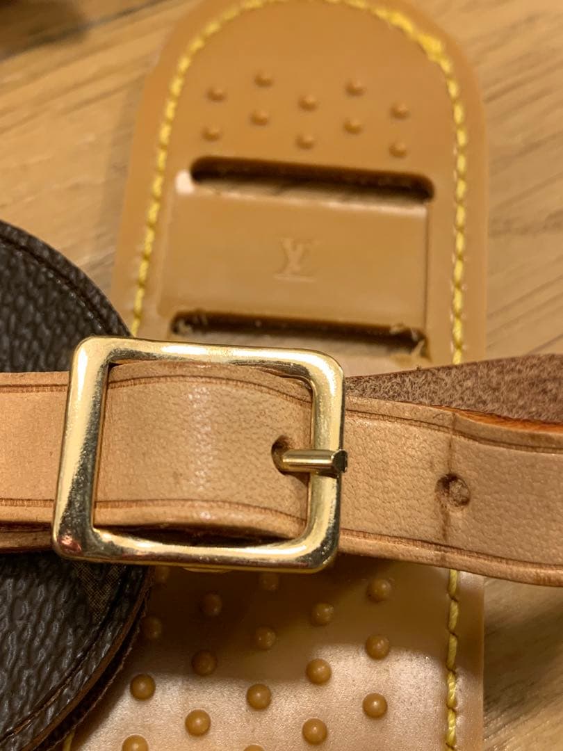 【極美品】LOUIS VUITTON レザー ネームタグ＆ショルダーパッド