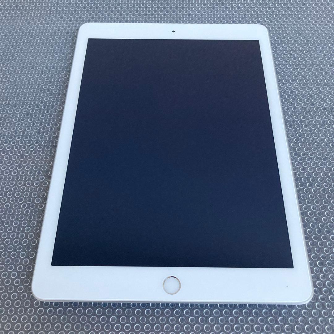 3188 美品☆電池ほぼ新品☆iPad5 第5世代 32GB SIMフリー☆