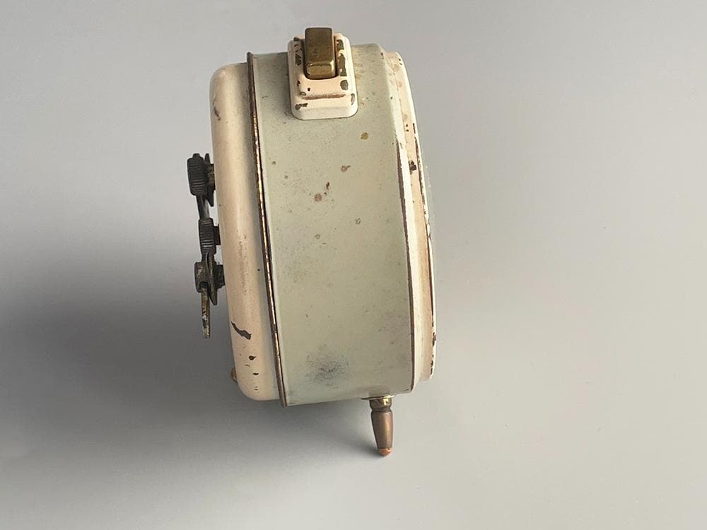 JUNGHANS 目覚まし時計 TRIVOX SILENTIC 機械式 ドイツ製