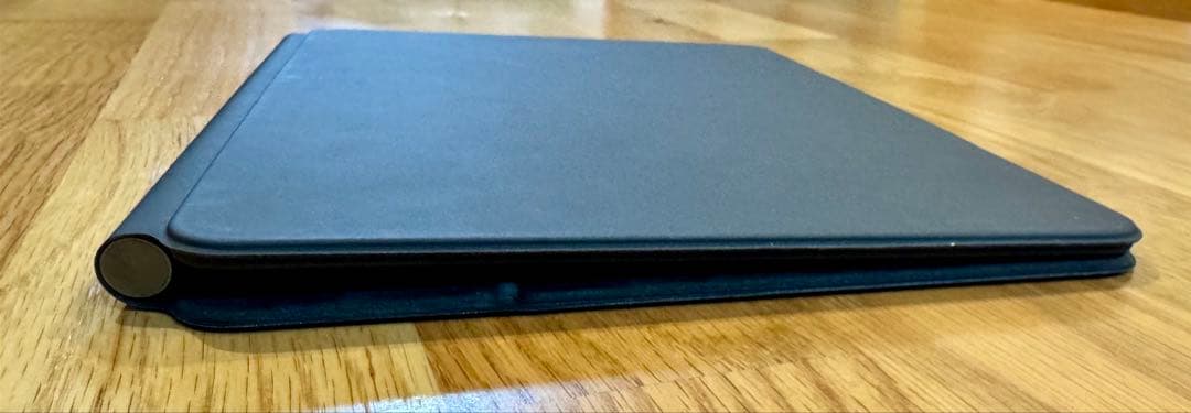 Apple マジックキーボード11インチMXQT2J/A A2261