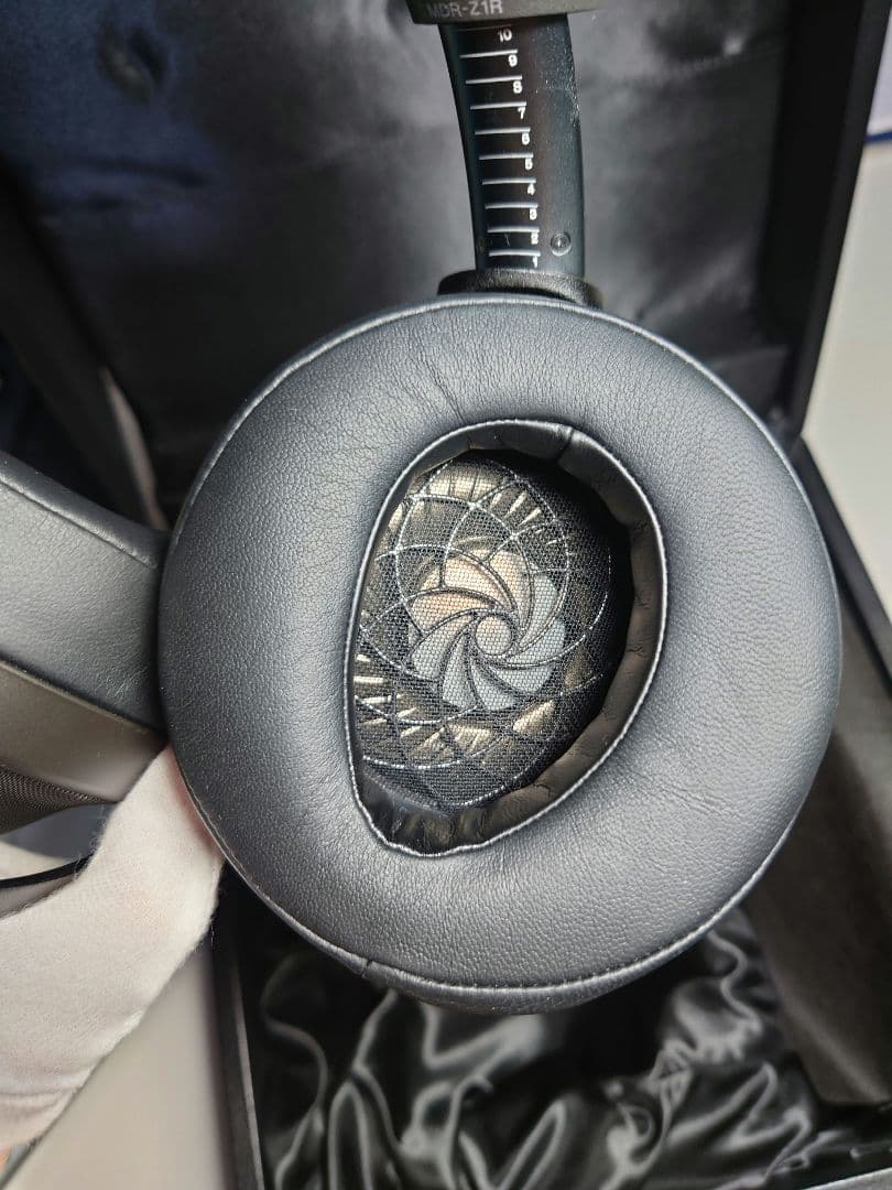 【極美品】SONY MDR-Z1R ヘッドホン