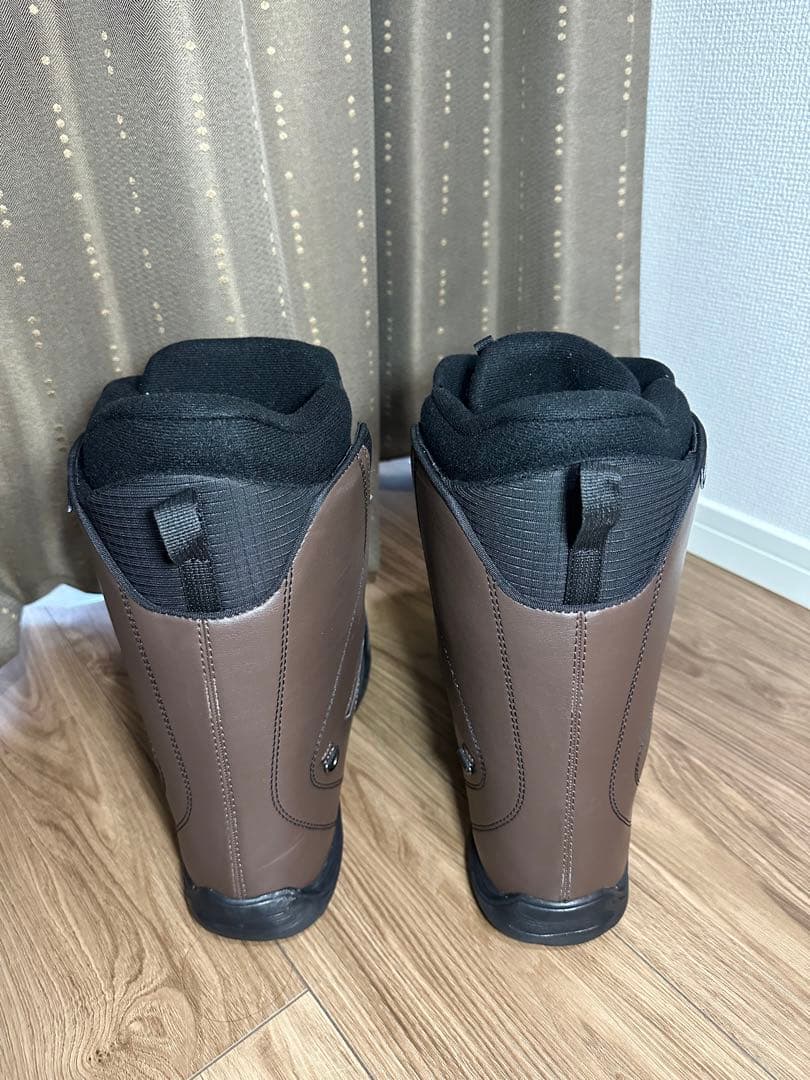 ブラウン スノーボードブーツ ボアシステム