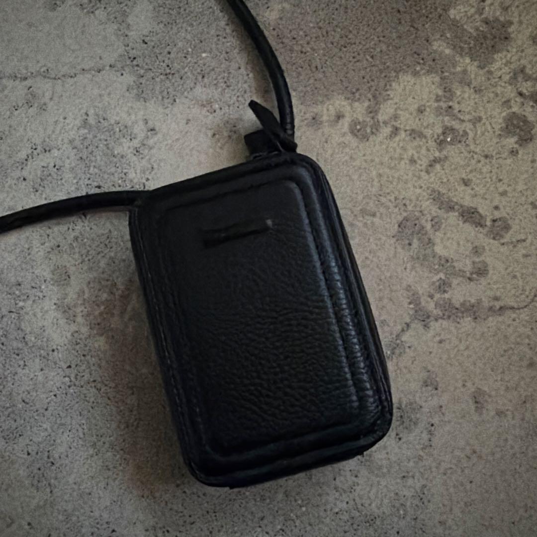 objcts.io ストラップ一体型マイクロバッグ ブラック