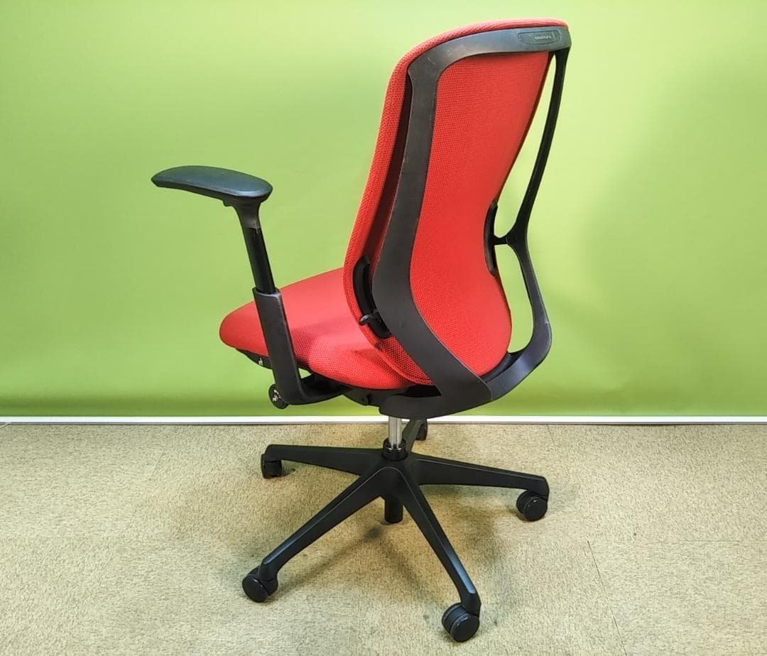 zv　オカムラ　シルフィーチェア　前傾機能　ハイバック　クッションタイプ 中古