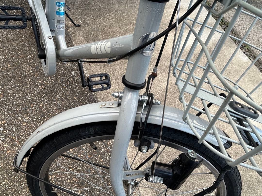 子供用自転車　BRIDGESTONE ブリヂストン bikkeビッケ　22インチ