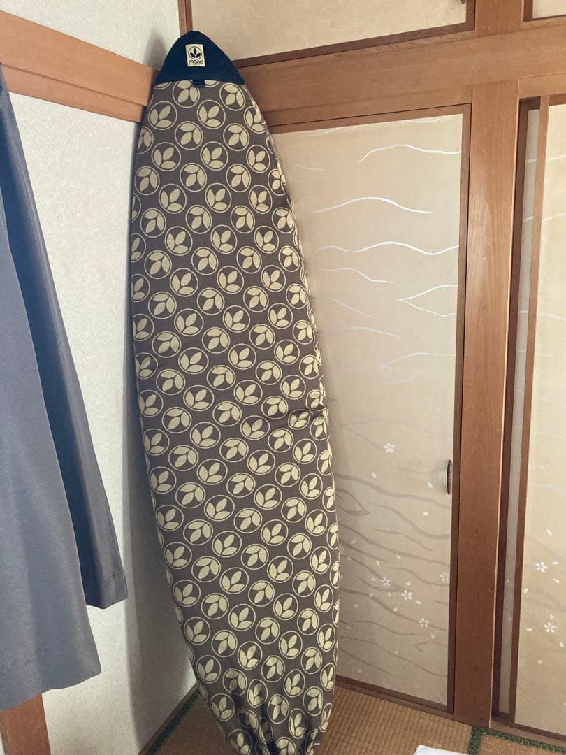 freedom サーフボード ミッドレングス　引き取り限定　ニットケース付き