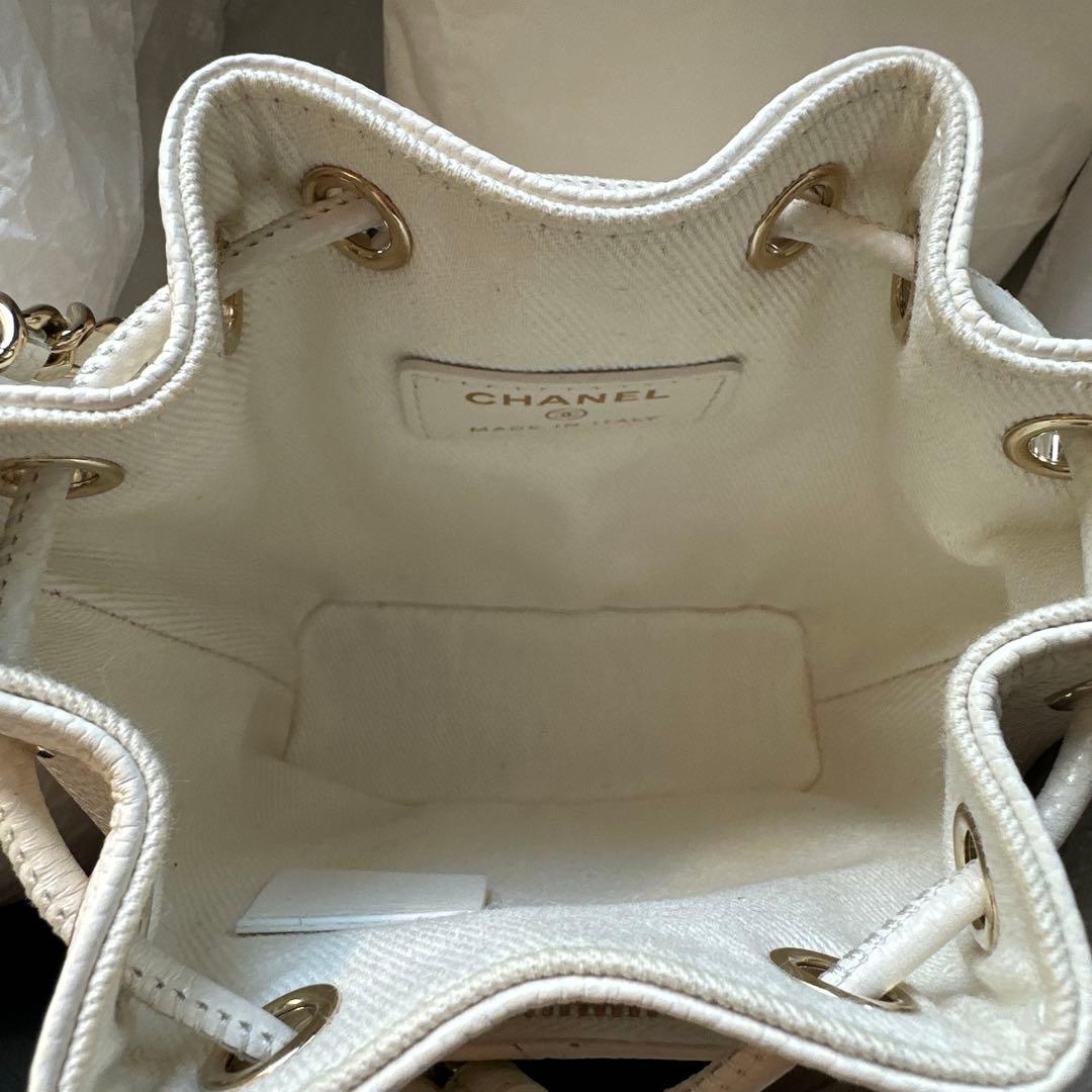 CHANEL バゲットバック ミニ ホワイト キャビアスキン