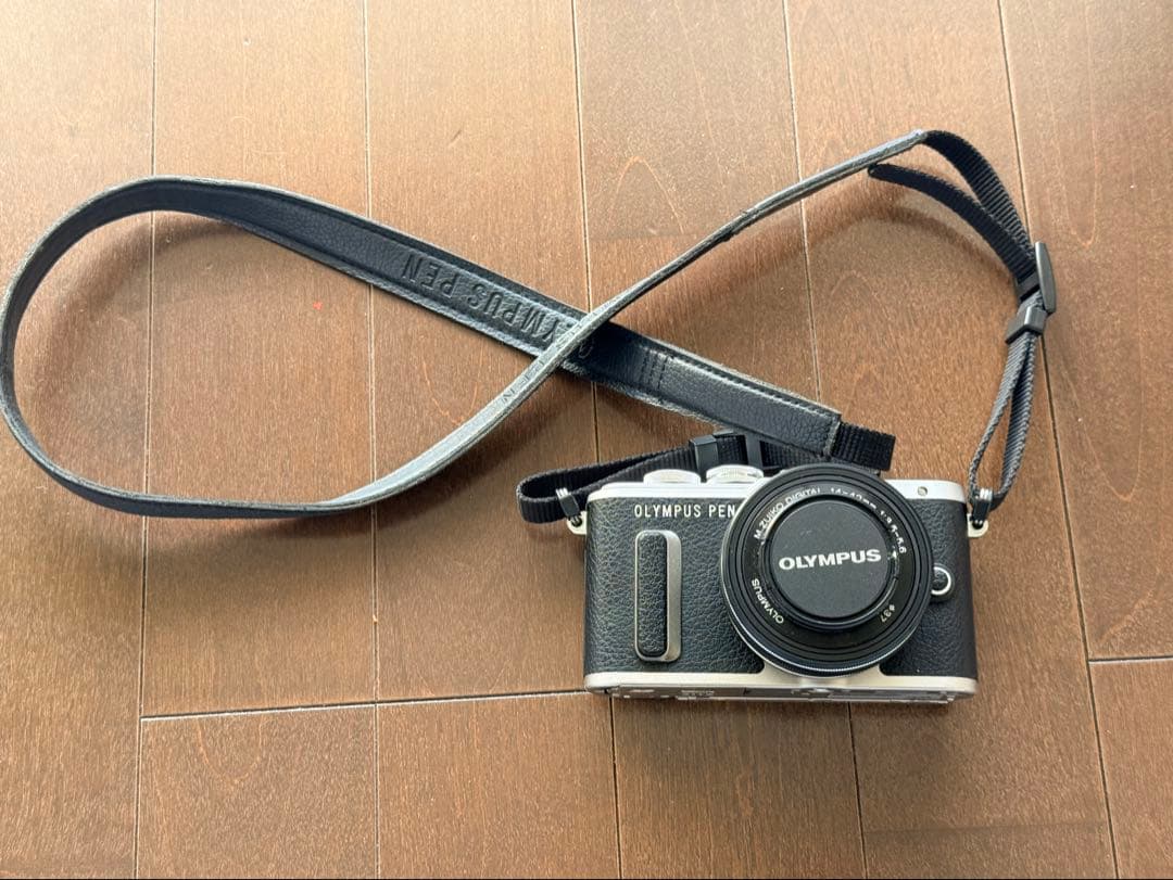 OLYMPUS PEN E-PL8 レンズセット フラッシュ付 動作確認済