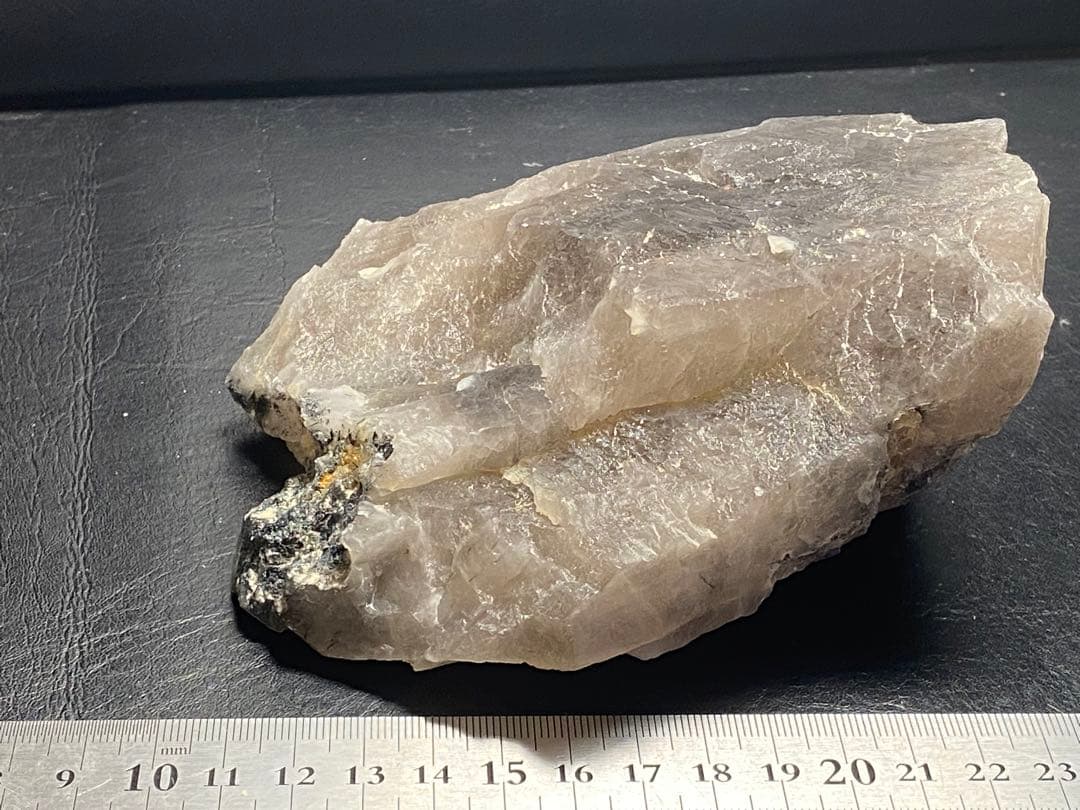 ザギ水晶　ザギマウンテンクォーツ　935g