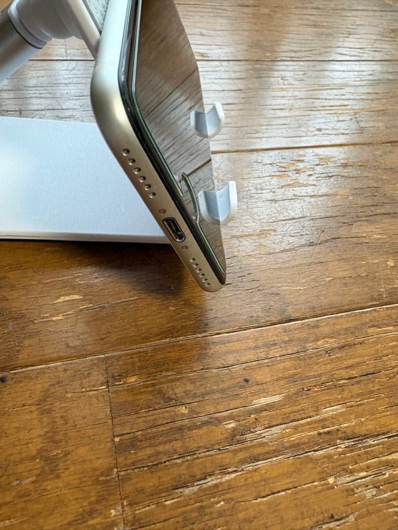 iPhoneSE 第2世代 64GB ホワイト 本体 箱付き①