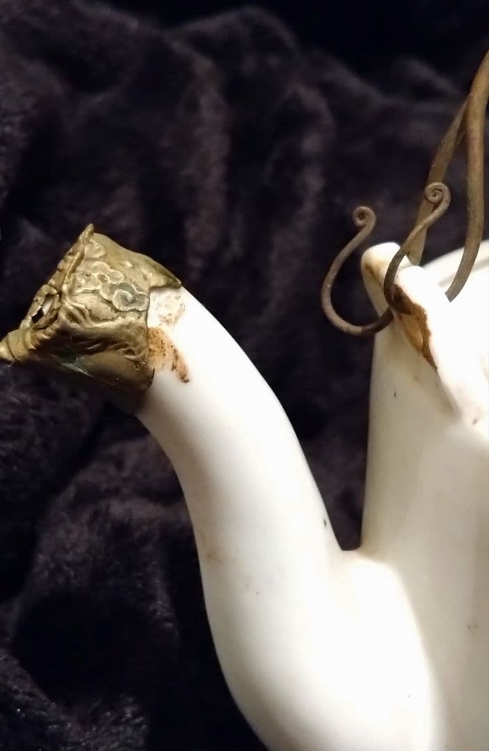 激レア　中国アンティーク　陶器製　花と小鳥柄　大きめな急須、ポット　茶器