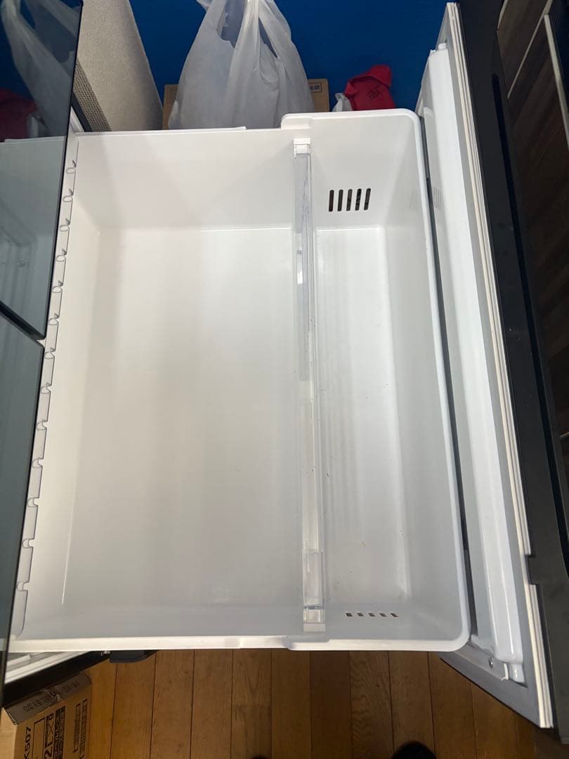 冷蔵庫HITACHI R-KX57N(X)型 保証書付き(567L/6ドア)