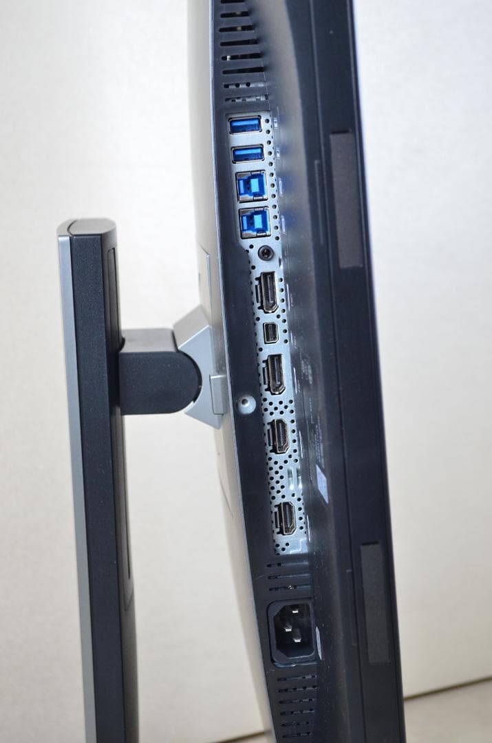 超狭額ベゼル　DELL　25型　UP2516D　WQHD　HDMI　回転　IPS