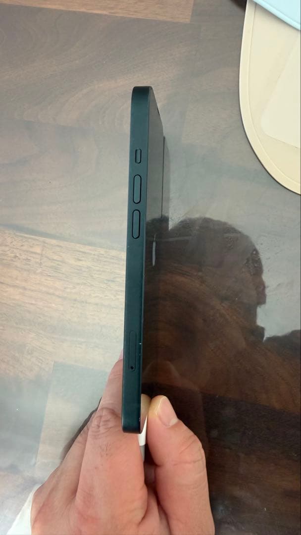 スマートフォン本体 iPhone13 256gb