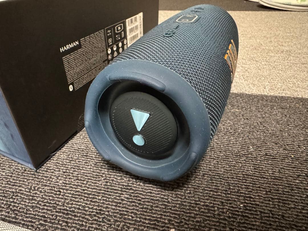 JBL Charge 5 ワイヤレススピーカーネイビー　美品　値下