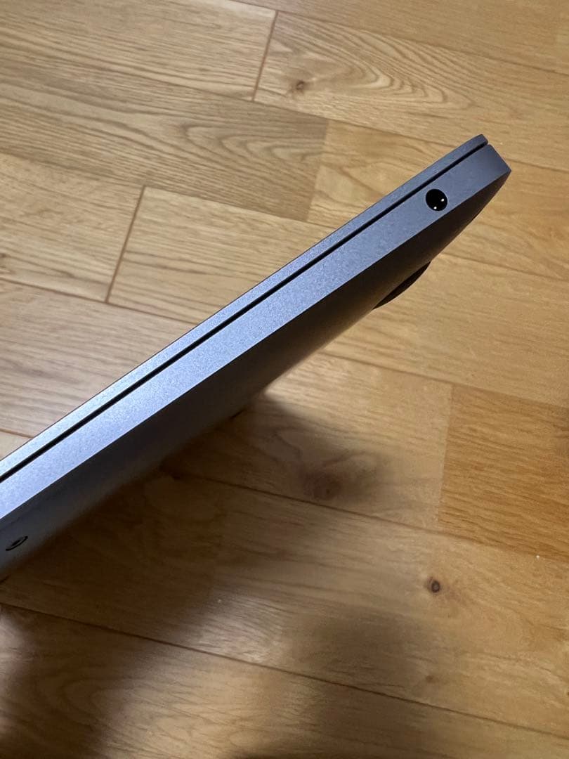 MacBook Air 13インチ　スペースグレー