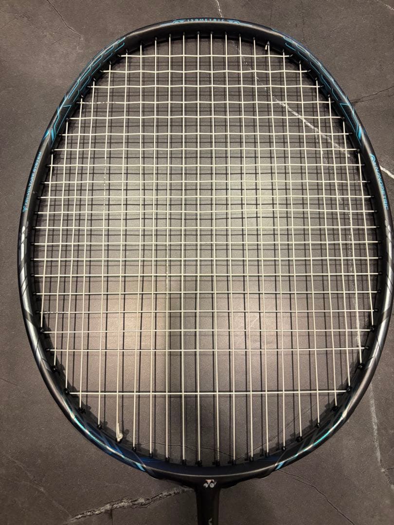 バドミントンラケット　ZフォースII