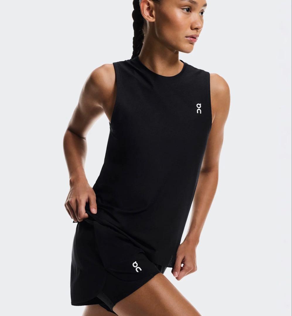 【新品】on テニス Lサイズ コートショーツ イガ シフィオンテク 全豪 AO