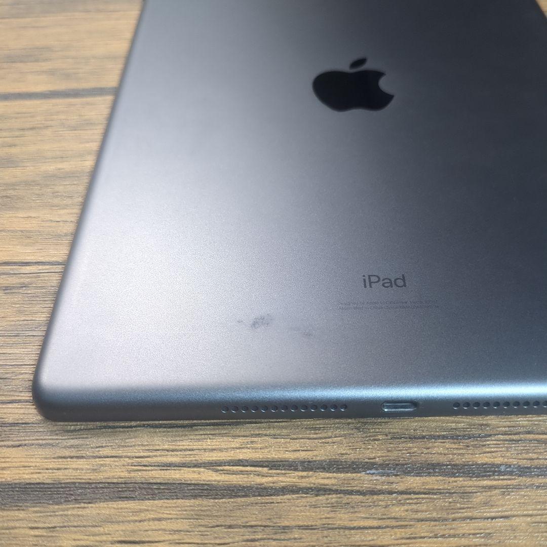 iPad 10.2インチ 第7世代　Wi-Fiモデル 32gb