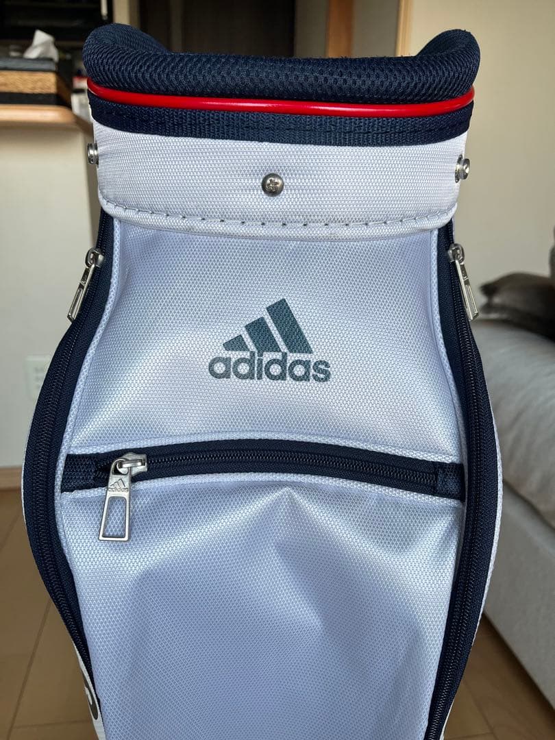 美品adidas アディダス　ゴルフ マストハブ　軽量キャディバッグ 9型　白紺