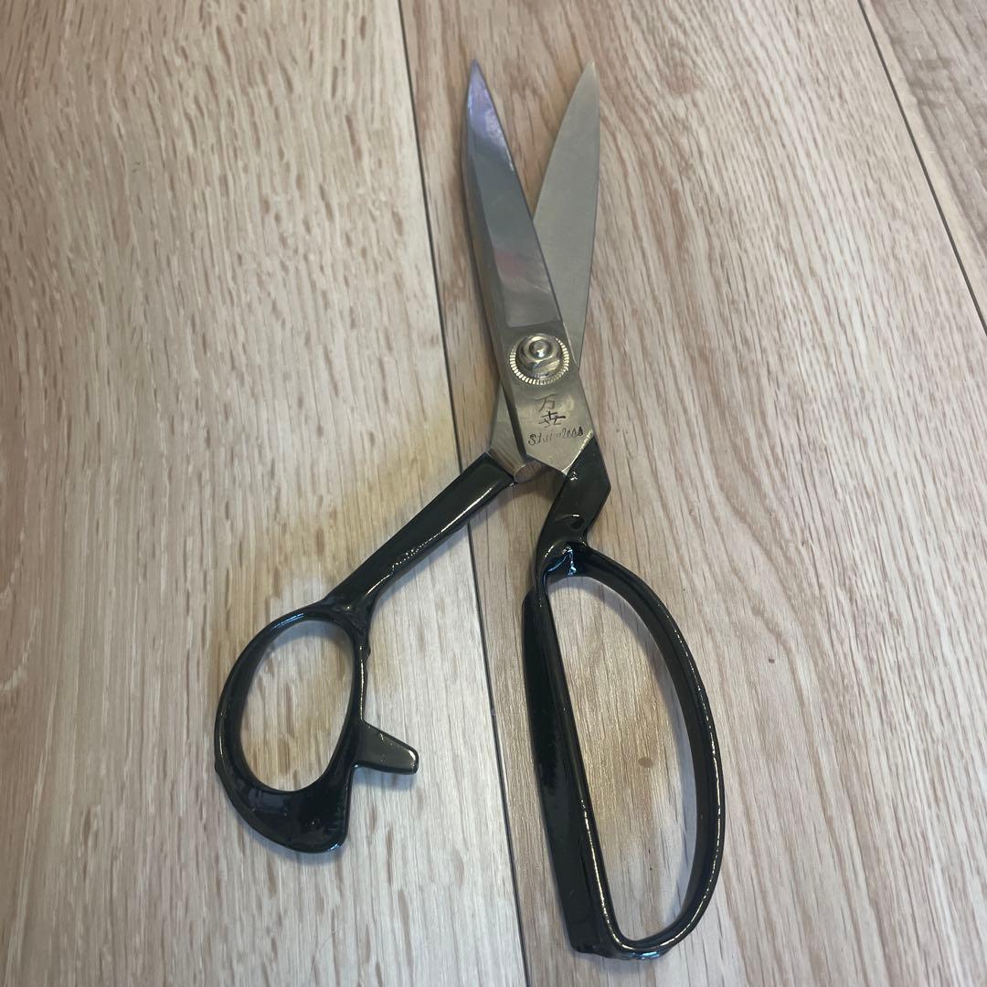 ステンレス製黒ハサミ　3丁セット