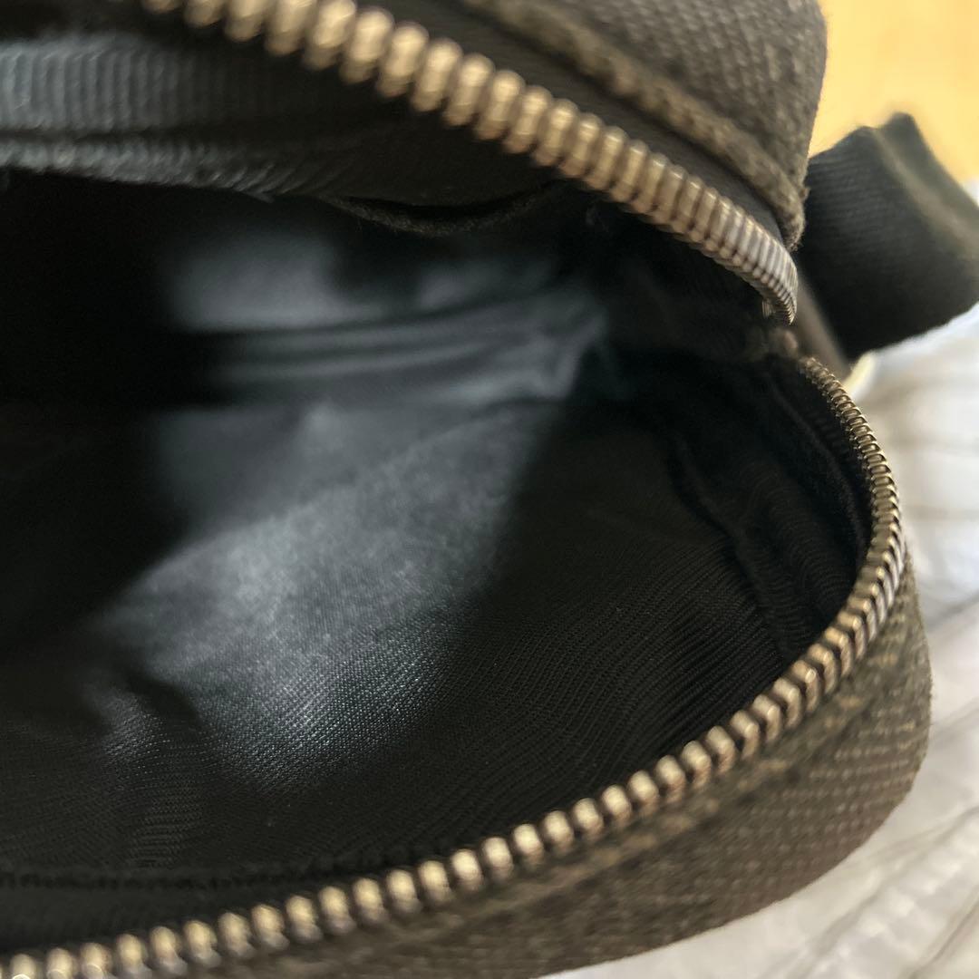 【予約品】Gucci ブラック ショルダーバッグ 収納袋付き